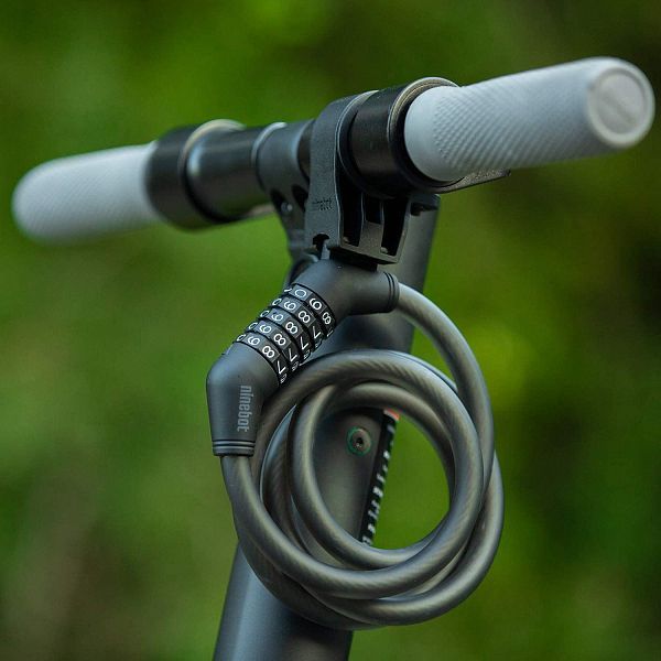 Замок на самокат Segway, сталь, черный с держателем на руль