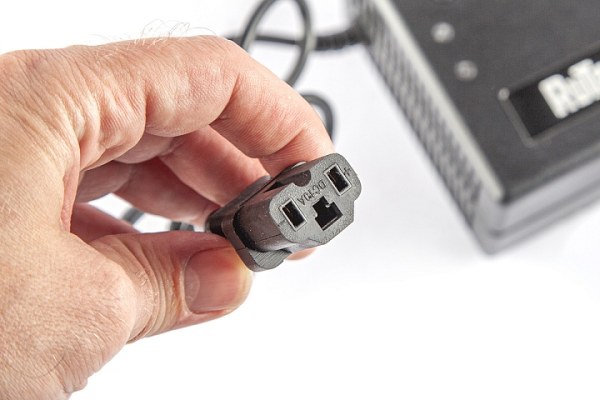 Зарядное устройство интеллектуальное для Li литиевых аккумуляторов 60V20A/H (3A)