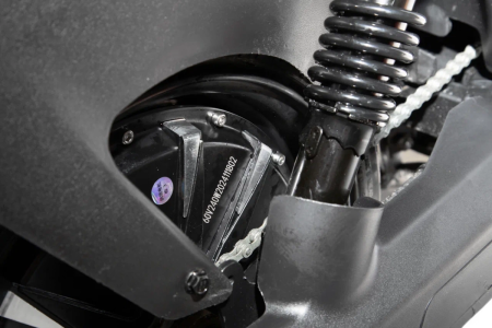 Электроскутер SYCCYBA SCOOTER TOBOT